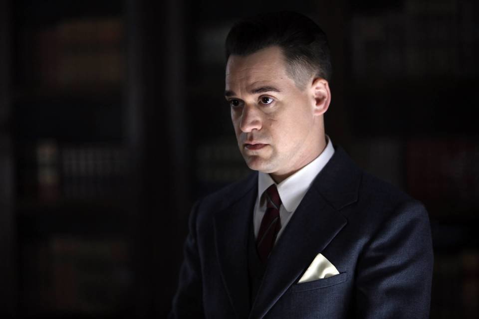 T.R.Knight Geniusz.jpg