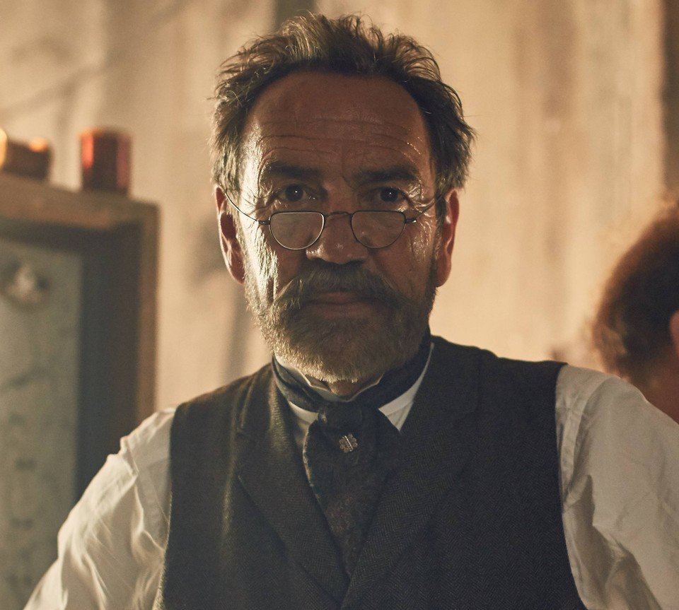 Robert Lindsay Geniusz.jpg