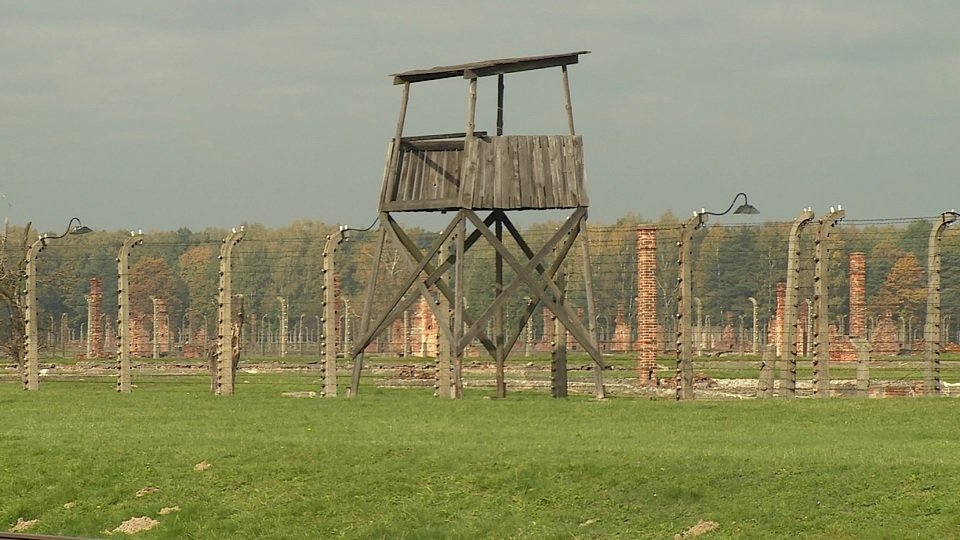 Idealne miasto Auschwitz male.jpg