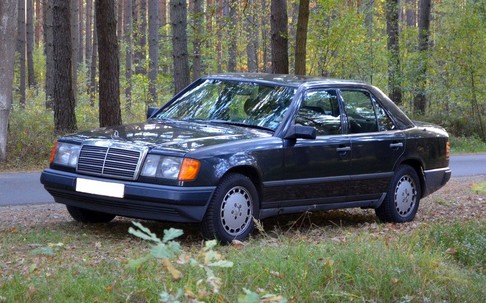 auto-1668361_1920.jpg