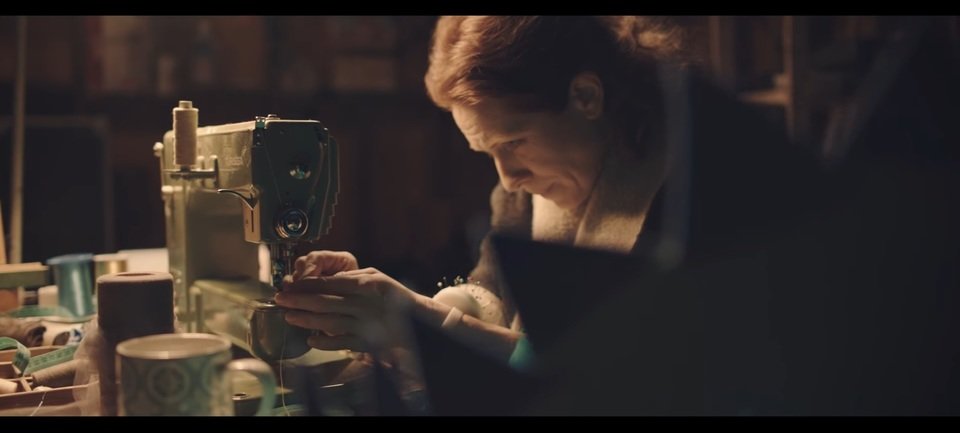 Kadr z najnowszej reklamy Allegro „Bal”