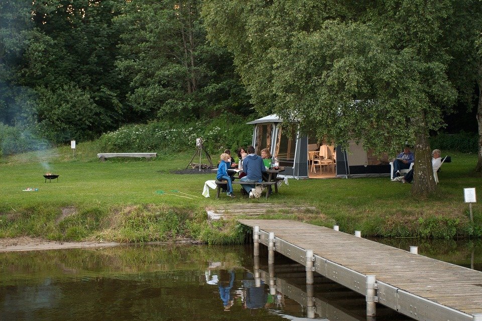 camping-987721_1920.jpg