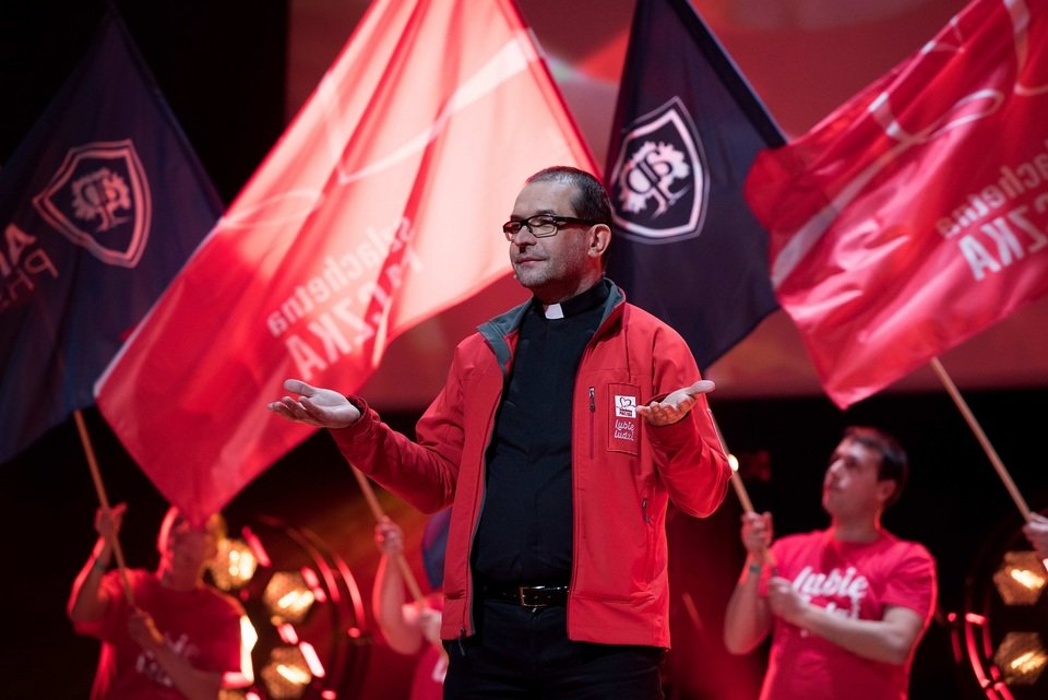 Ksiądz Jacek Wiosna Stryczek, prezes Stowarzyszenia Wiosna