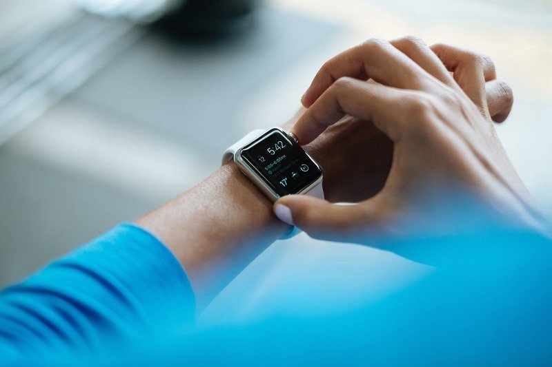 preview_smartwatch-828786_1920.jpg