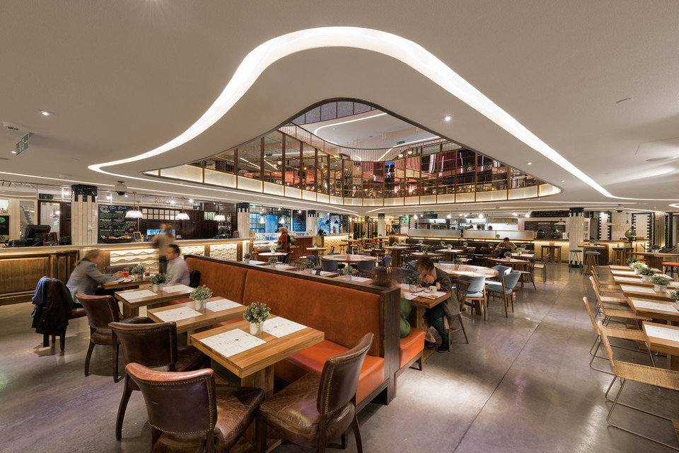 Sufit Rockfon® Mono® Acoustic w największym w Europie centrum gastronomicznym w Madrycie
