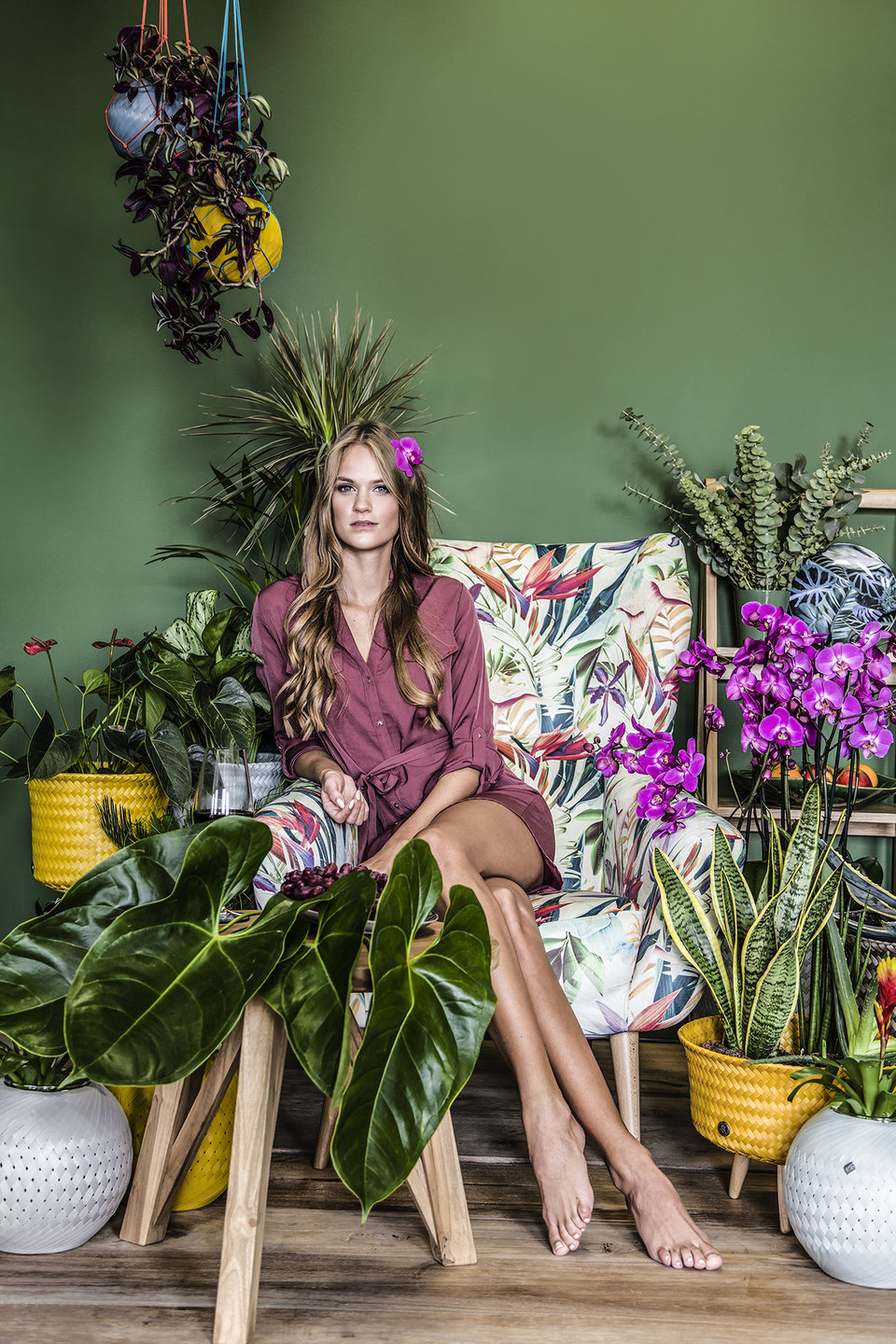 Miłośnicy stylu urban jungle zakochają się w tej aranżacji. Z MAKE HOME stworzysz piękną dżunglę w swoim domu