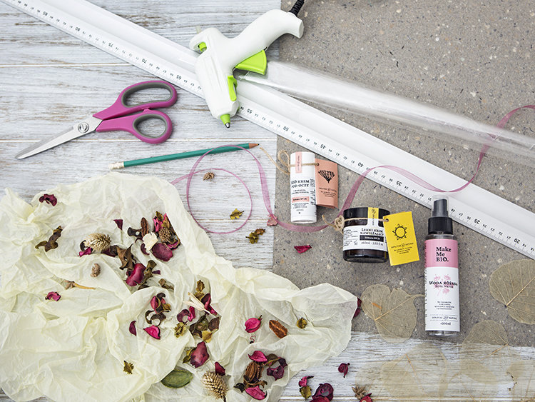 DaWanda-pakowanie-prezentu-DIY-1.jpg