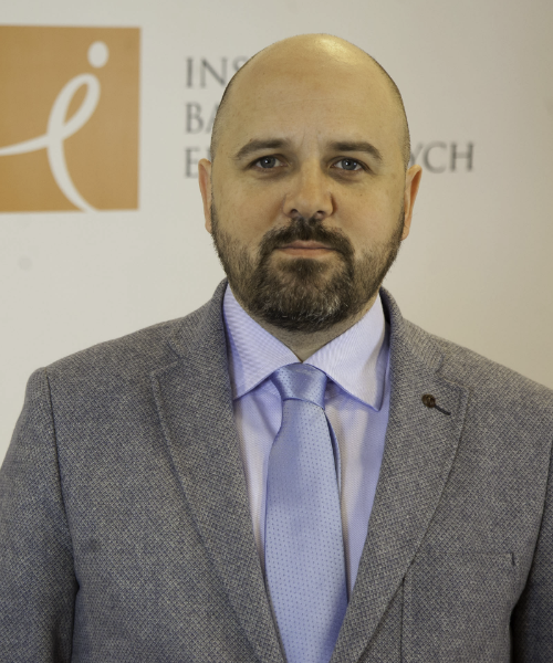 1535639212_piotr_mikiewicz.png
