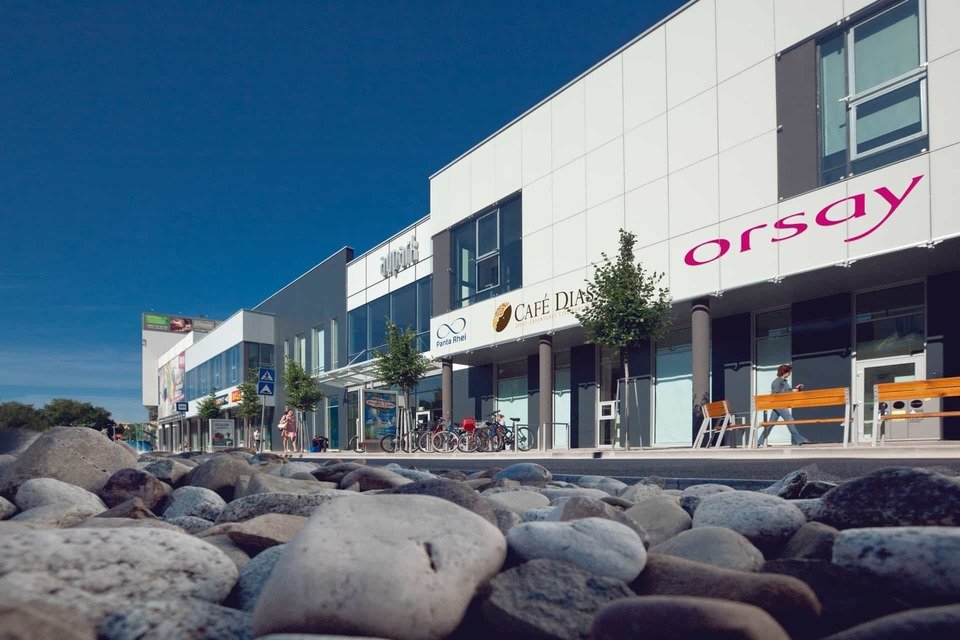 Aupark_Shopping_Center_Piestany_4.jpg