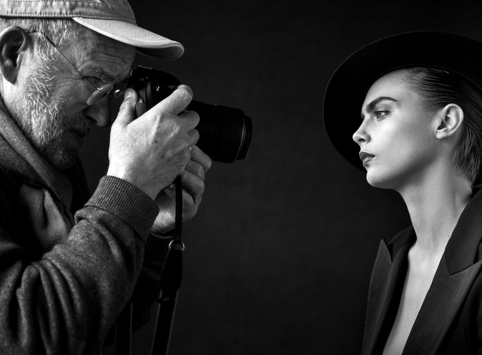 Specjalnie dla Douglas znakomity fotograf Peter Lindbergh zaprosił do współpracy międzynarodowe Top modelki i Top modeli